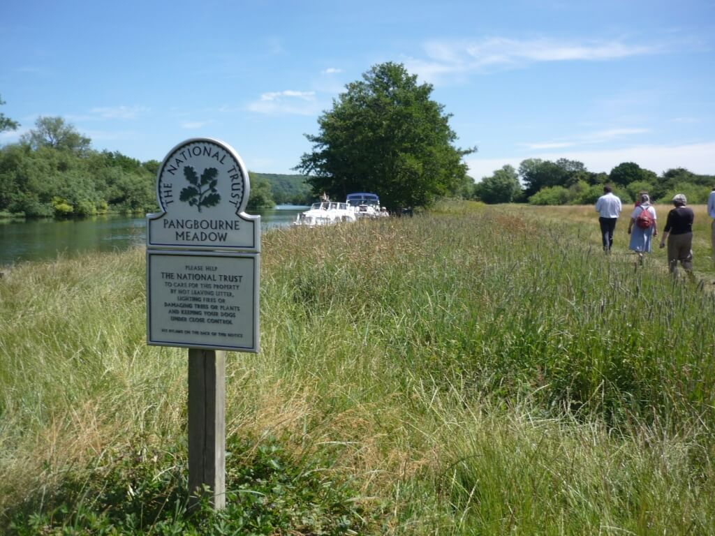 KL Pangbourne Meadows