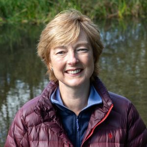 0U2A9829 Elaine King (1)